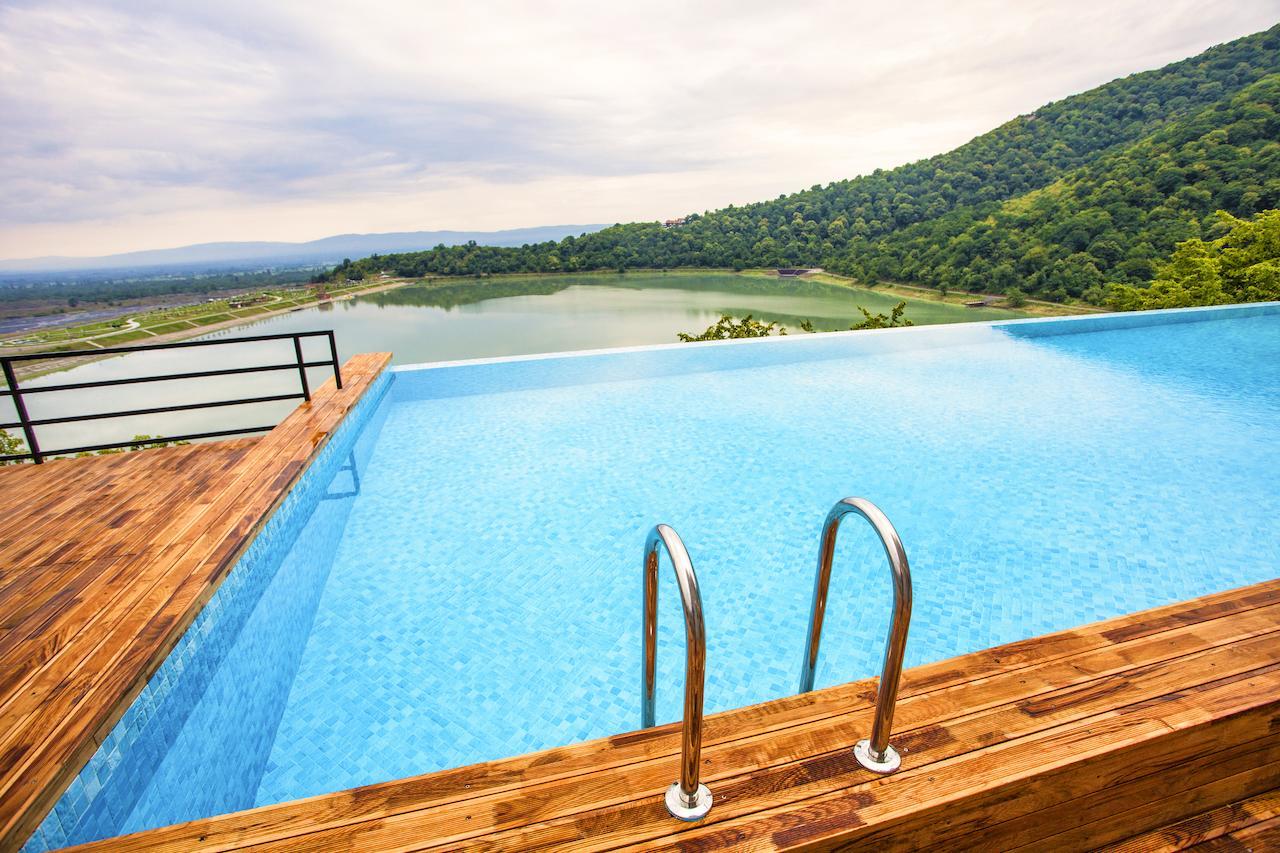 Royal Batoni Hotel Kvareli Kültér fotó